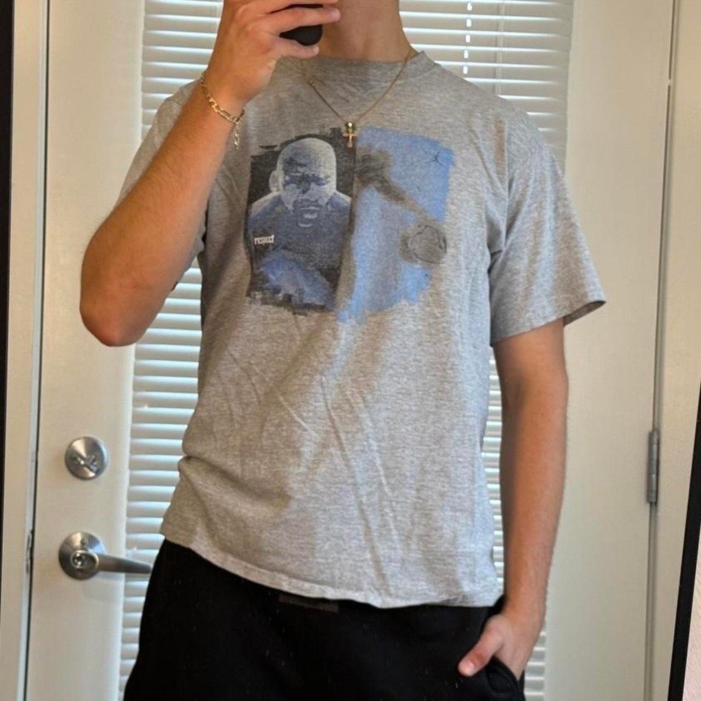 Jordan grey graphic tee medium